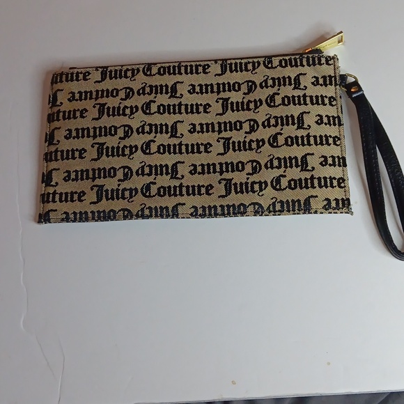 Juicy Couture Black and Tan Wristlet - Picture 2 of 2